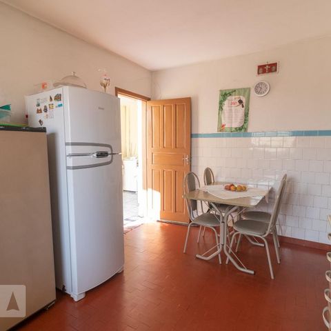 Casa à venda com 250m², 4 quartos e 2 vagasCozinha 2 