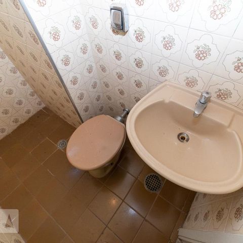 Apartamento à venda com 54m², 2 quartos e 1 vagaBanheiro 02