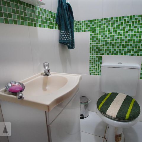 Casa de condomínio à venda com 82m², 2 quartos e 1 vagaLavabo Sala
