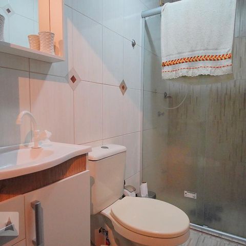 Casa de condomínio à venda com 82m², 2 quartos e 1 vagaBanheiro