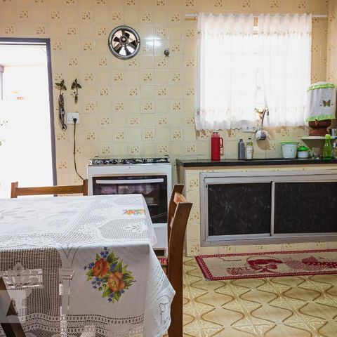 Casa à venda com 400m², 3 quartos e 2 vagasCasa 01 - Cozinha