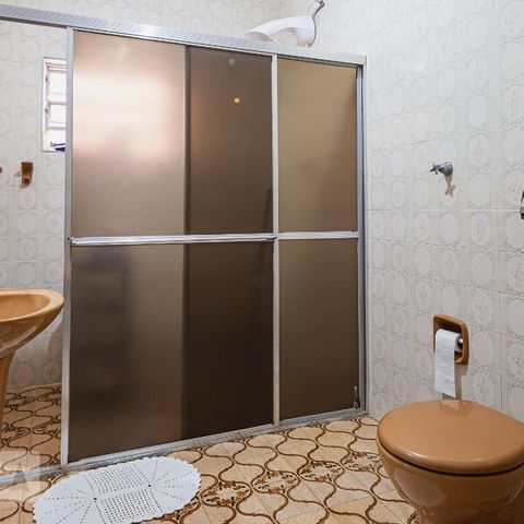 Casa à venda com 400m², 3 quartos e 2 vagasCasa 01 - Banheiro