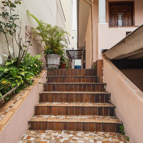 Casa à venda com 400m², 3 quartos e 2 vagasEntrada