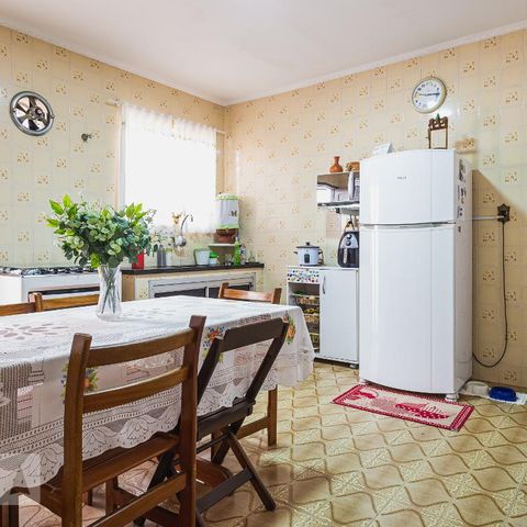 Casa à venda com 400m², 3 quartos e 2 vagasCasa 01 - Cozinha