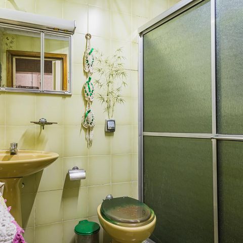 Casa à venda com 400m², 3 quartos e 2 vagasCasa 03 - Banheiro