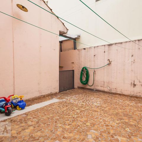 Casa à venda com 400m², 3 quartos e 2 vagasCasa 02 - Quintal