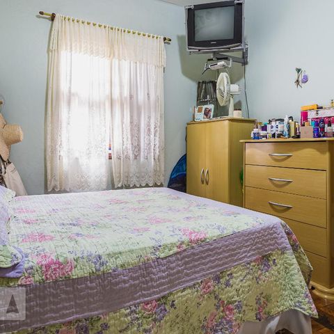 Casa à venda com 400m², 3 quartos e 2 vagasCasa 01 - Dormitório 01