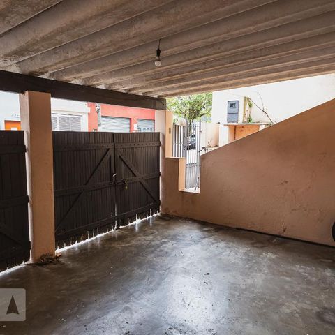 Casa à venda com 400m², 3 quartos e 2 vagasGaragem