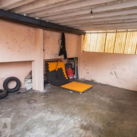 Casa à venda com 400m², 3 quartos e 2 vagasGaragem