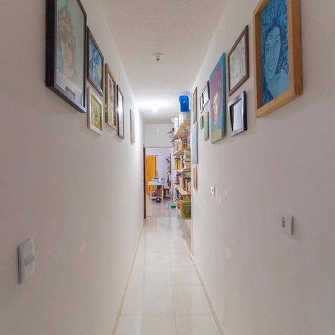 Casa à venda com 300m², 1 quarto e 2 vagasCorredor