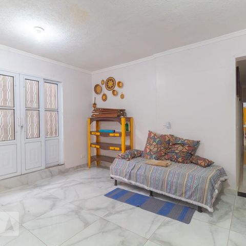 Casa à venda com 300m², 1 quarto e 2 vagasSala