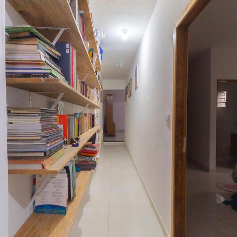 Casa à venda com 300m², 1 quarto e 2 vagasCorredor