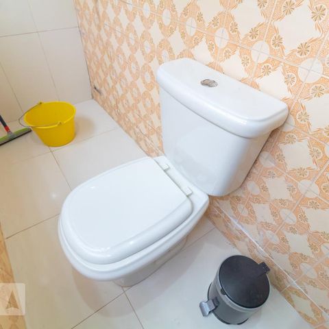 Casa à venda com 300m², 1 quarto e 2 vagasBanheiro 2