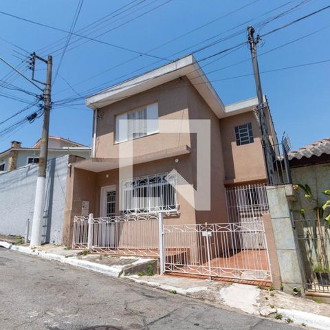 Casa à venda com 120m², 3 quartos e 1 vagaFachada