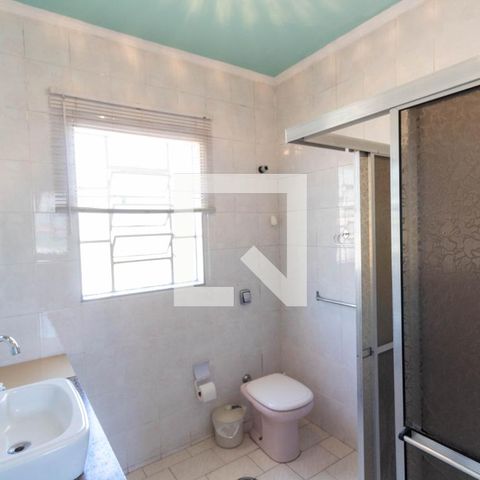 Casa à venda com 120m², 3 quartos e 1 vagaBanheiro 2