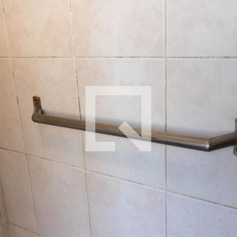 Casa à venda com 120m², 3 quartos e 1 vagaDetalhe do banheiro