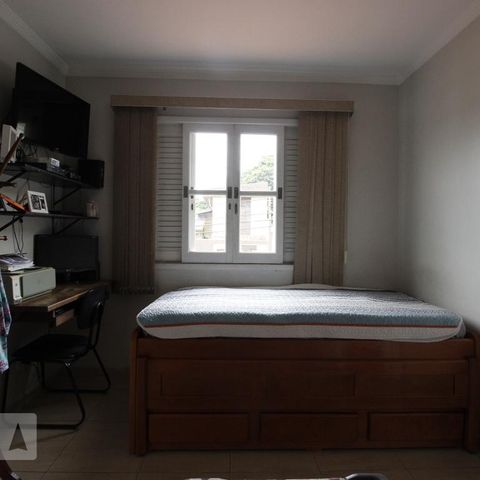 Casa à venda com 102m², 2 quartos e 4 vagasQuarto 2