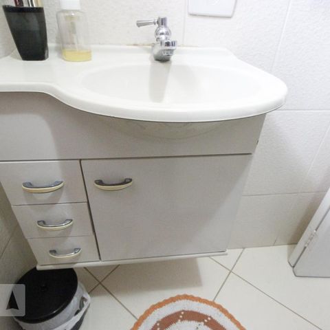 Casa à venda com 102m², 2 quartos e 4 vagasBanheiro 1