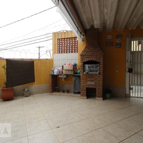 Casa à venda com 102m², 2 quartos e 4 vagasChurrasqueira