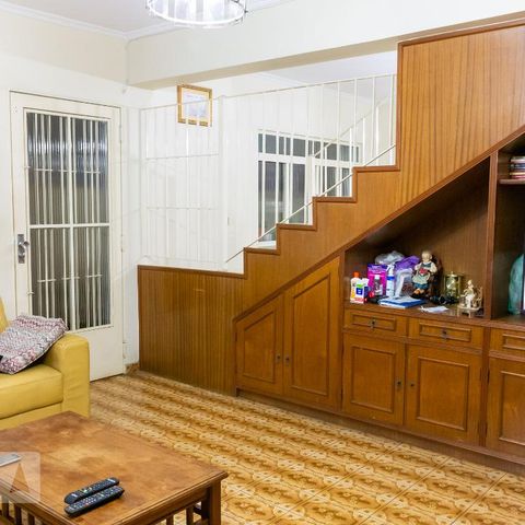 Casa para alugar com 200m², 3 quartos e 3 vagasSala