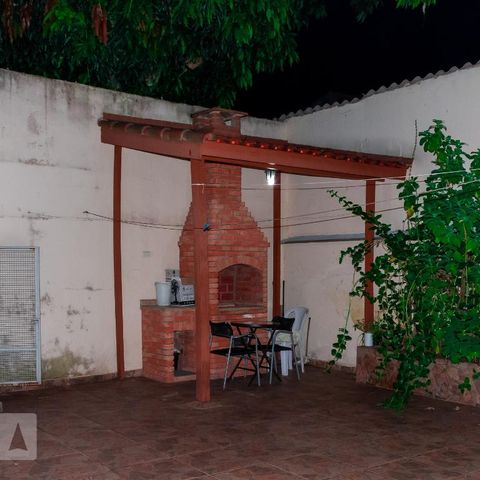 Casa para alugar com 200m², 3 quartos e 3 vagasQuintal