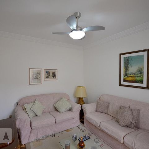 Casa à venda com 252m², 3 quartos e 3 vagasSala de TV
