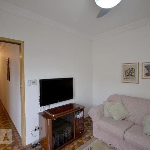 Casa à venda com 252m², 3 quartos e 3 vagasSala de TV