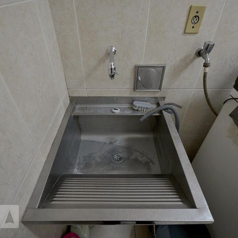 Casa à venda com 252m², 3 quartos e 3 vagasArea de Serviço