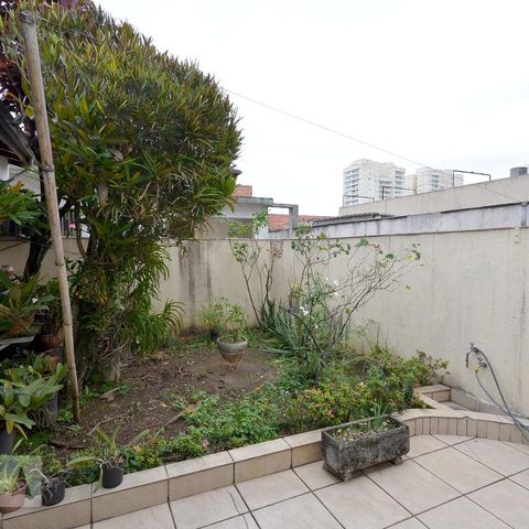 Casa à venda com 252m², 3 quartos e 3 vagasQuintal