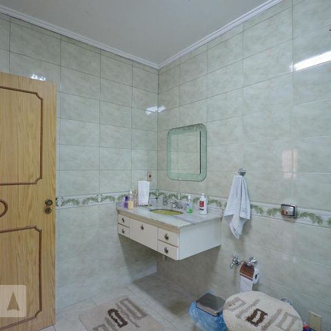 Casa à venda com 252m², 3 quartos e 3 vagasBanheiro Social