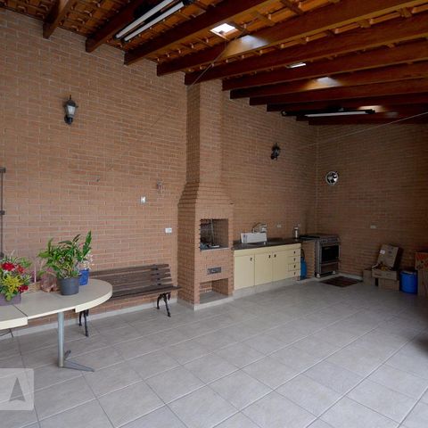 Casa à venda com 252m², 3 quartos e 3 vagasArea Externa