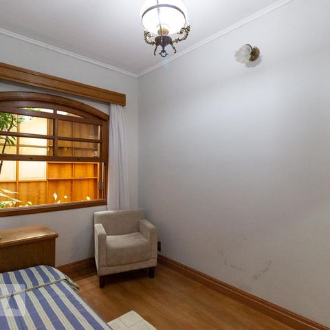 Casa à venda com 330m², 3 quartos e 8 vagasSuíte 1