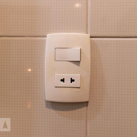 Casa à venda com 330m², 3 quartos e 8 vagasBanheiro suíte 3