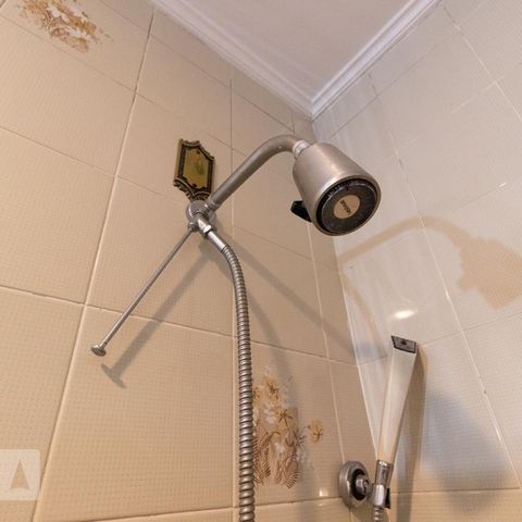 Casa à venda com 330m², 3 quartos e 8 vagasBanheiro suíte 3