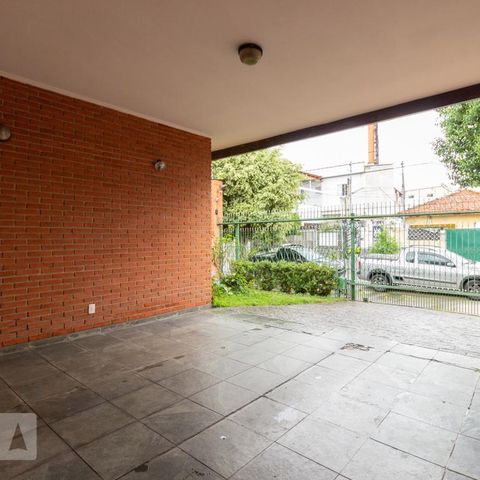 Casa à venda com 330m², 3 quartos e 8 vagasGaragem