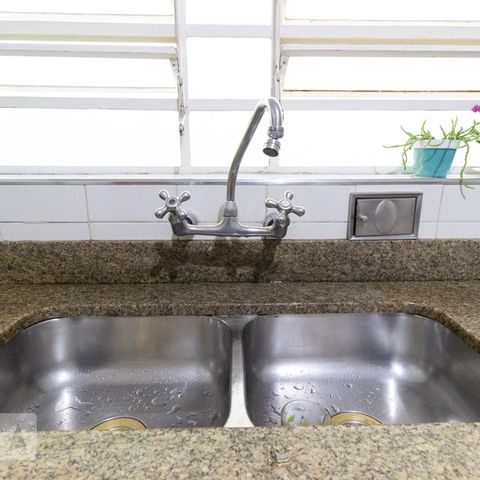 Casa à venda com 330m², 3 quartos e 8 vagasCozinha