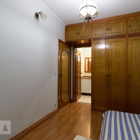 Casa à venda com 330m², 3 quartos e 8 vagasSuíte 1