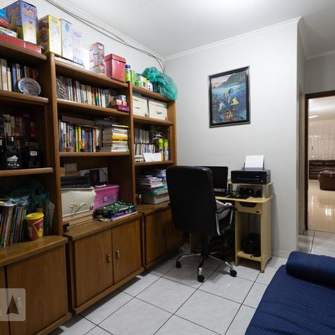 Casa à venda com 429m², 5 quartos e 1 vagaEscritório