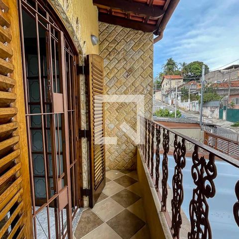 Casa à venda com 220m², 3 quartos e 2 vagasQuarto
