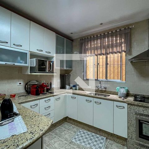 Casa à venda com 220m², 3 quartos e 2 vagasCozinha