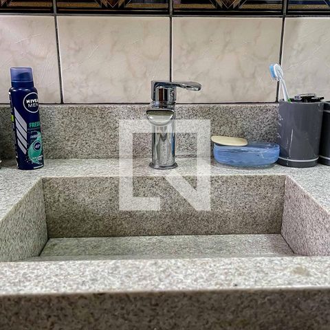 Casa à venda com 220m², 3 quartos e 2 vagasBanheiro do Quarto 1