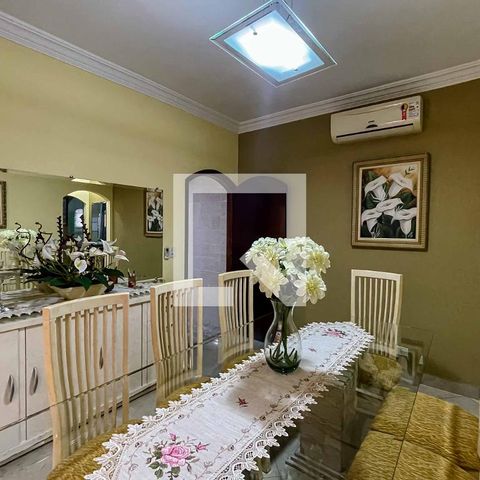 Casa à venda com 220m², 3 quartos e 2 vagasSala de Jantar