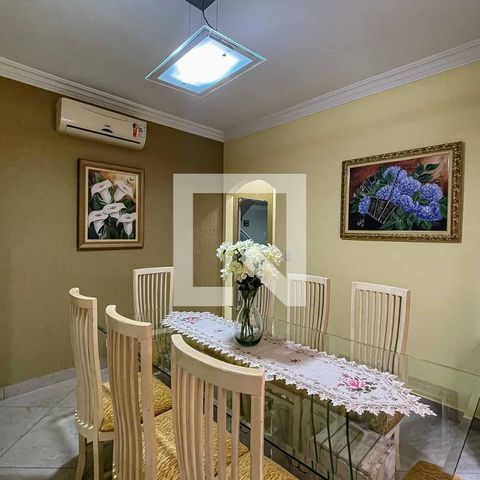 Casa à venda com 220m², 3 quartos e 2 vagasSala de Jantar
