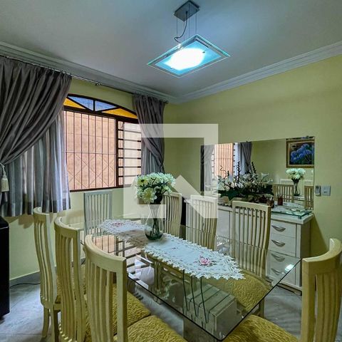 Casa à venda com 220m², 3 quartos e 2 vagasSala de Jantar