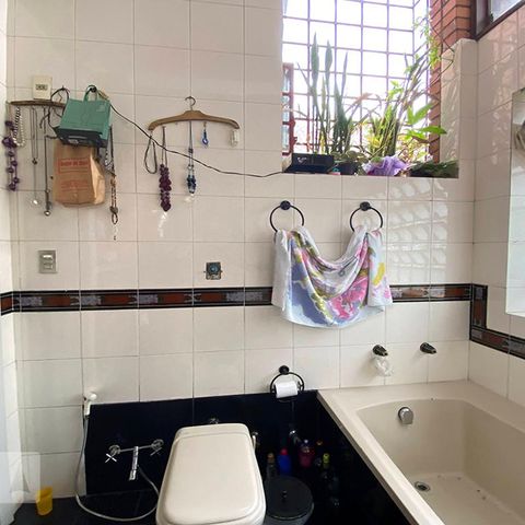 Casa à venda com 400m², 4 quartos e 2 vagasBanheiro 1