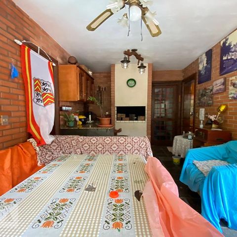 Casa à venda com 400m², 4 quartos e 2 vagasSala 3 superior