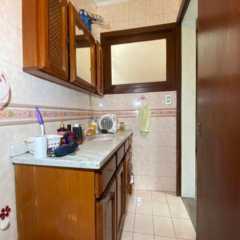 Casa à venda com 400m², 4 quartos e 2 vagasBanheiro 3