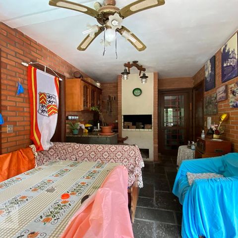 Casa à venda com 400m², 4 quartos e 2 vagasSala 3 superior