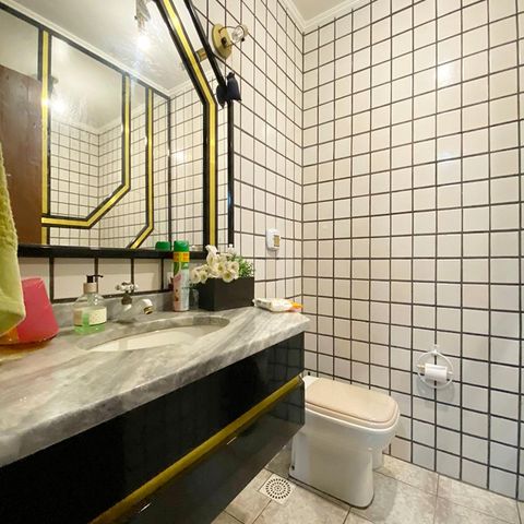 Casa à venda com 400m², 4 quartos e 2 vagasBanheiro 4
