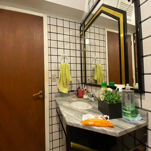 Casa à venda com 400m², 4 quartos e 2 vagasBanheiro 4